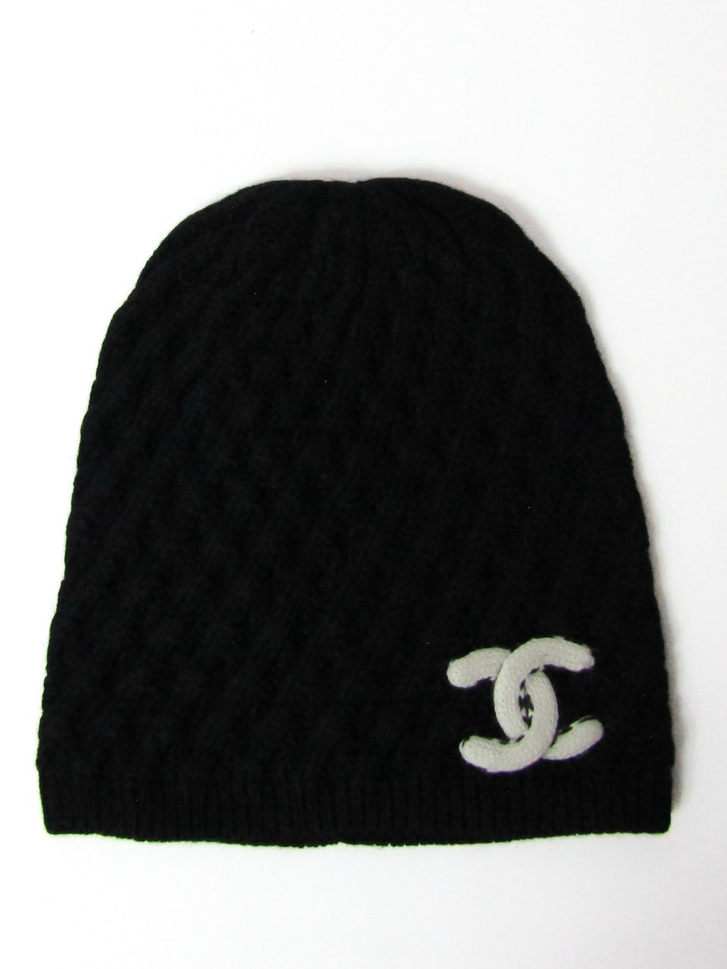 CHANEL CC LOGO BEANIE